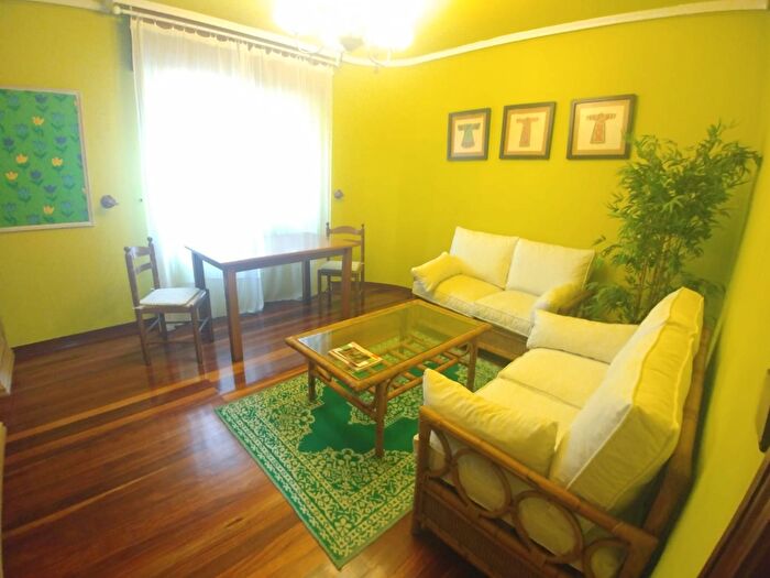 Casas en venta y pisos alquiler - 2