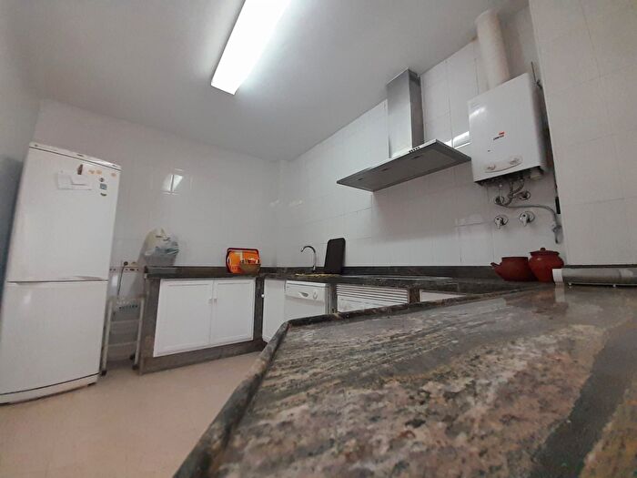 Casas en venta y pisos alquiler - 2