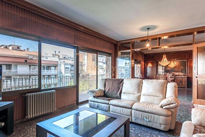 Casas en venta y pisos alquiler - 2