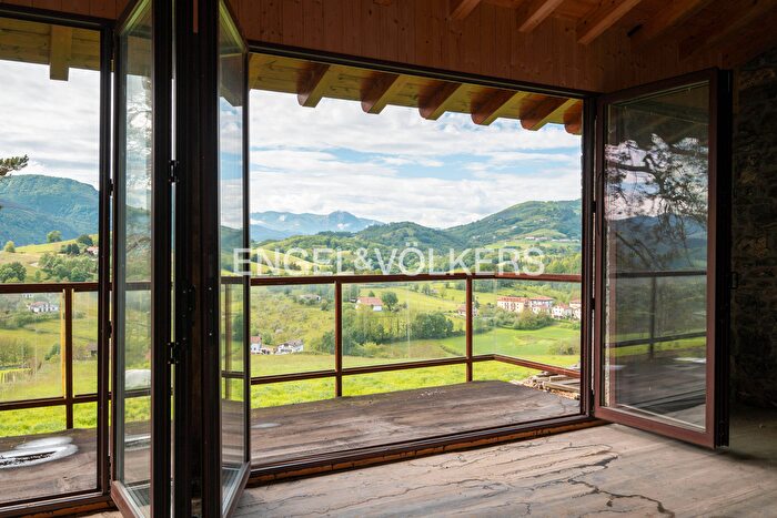 Casas en venta y pisos alquiler - 3