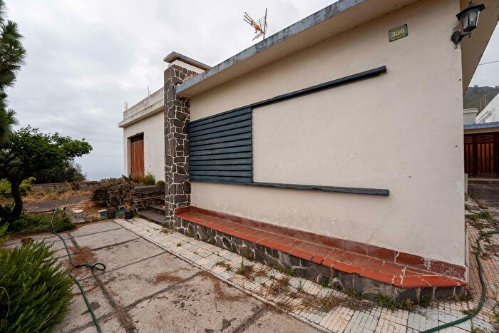 Casa en venta en Tegueste, Santa Cruz de Tenerife de 4 habitaciones