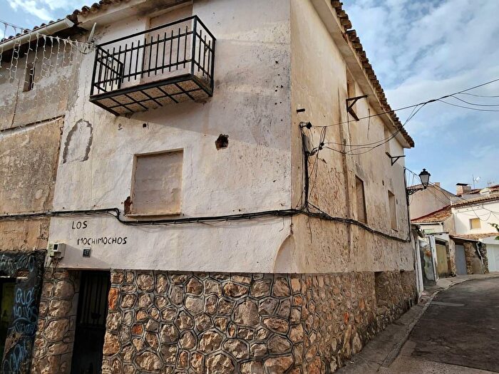 Casa en venta en Almonacid de Zorita, Guadalajara de 3 habitaciones