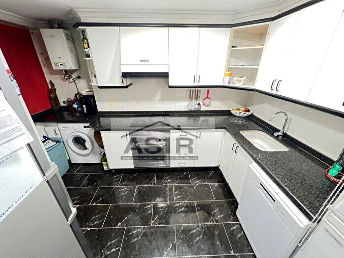 Casas en venta y pisos alquiler - 2