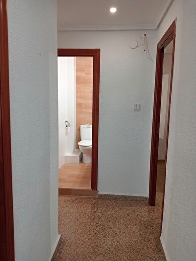 Casas en venta y pisos alquiler - 2