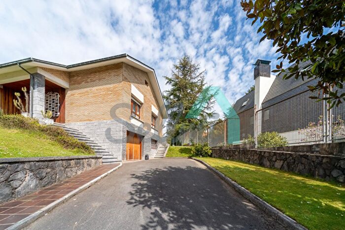 Casas en venta y pisos alquiler - 2