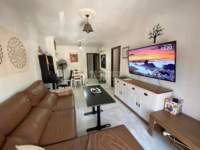 Casas en venta y pisos alquiler - 1