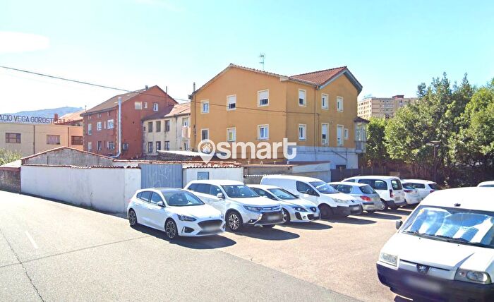 Casas en venta y pisos alquiler - 3