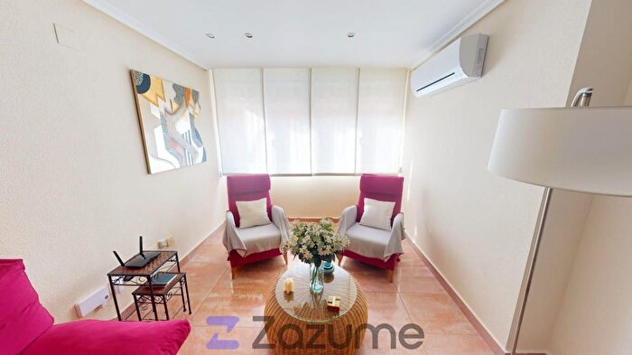 Casas en venta y pisos alquiler - 3