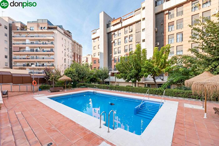 Piso en venta en Andalucía, Granada de 2 habitaciones