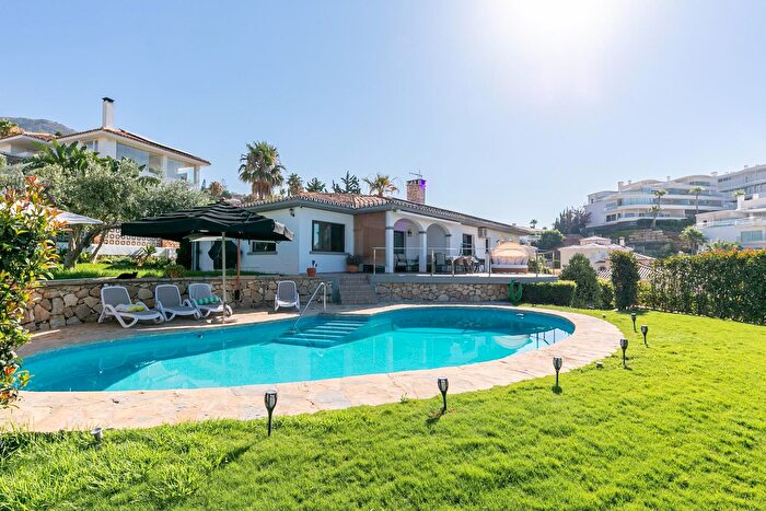 Casa en venta en La Capellanía El Higuerón, Benalmádena de 3 habitaciones