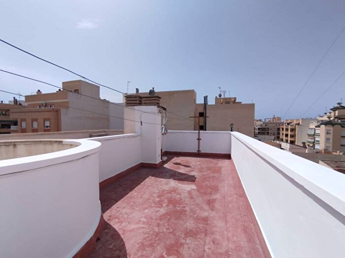 Casas en venta y pisos alquiler - 1