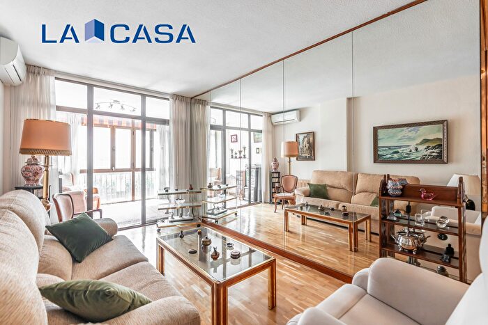 Piso en venta en Centro, Embajadores Lavapiés de 4 habitaciones