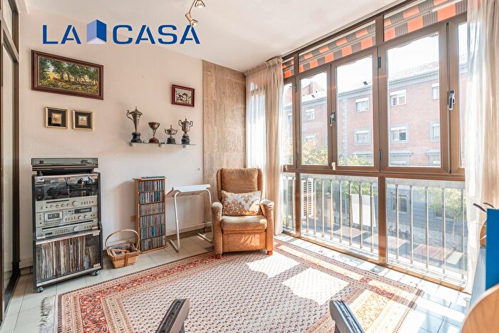 Casas en venta y pisos alquiler - 2