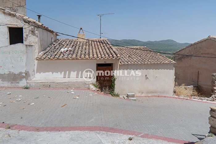 Casa en venta en Moratalla, Murcia de 4 habitaciones
