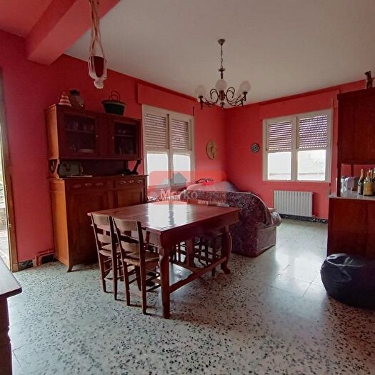 Casas en venta y pisos alquiler - 3