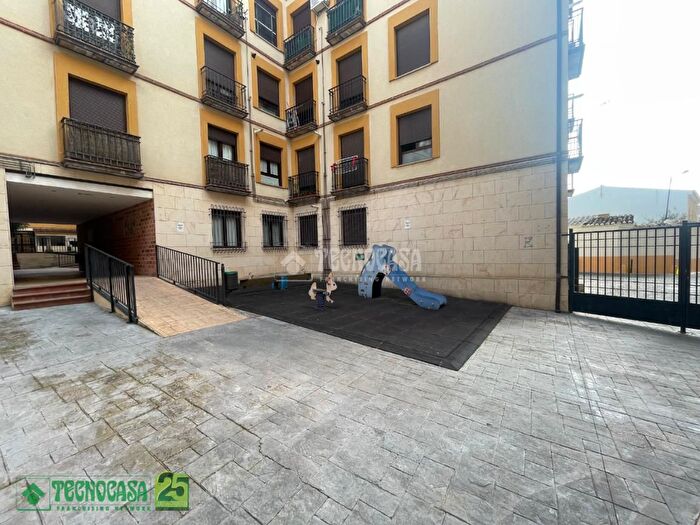 Casas en venta y pisos alquiler - 2