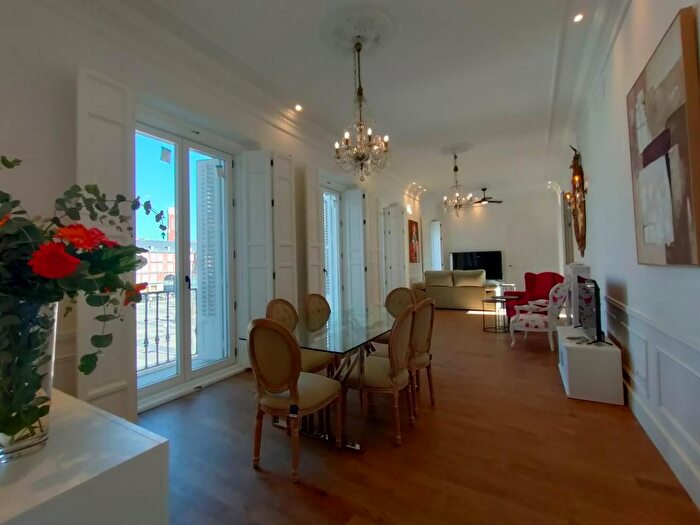 Casas en venta y pisos alquiler - 1