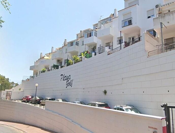 Casa en venta en Torrequebrada, Zona Centro Comercial Torrequebrada de 3 habitaciones