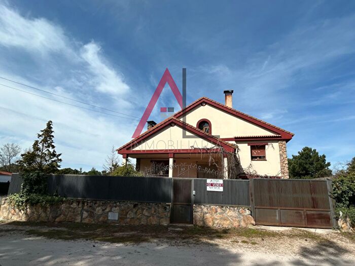 Casas en venta y pisos alquiler - 1