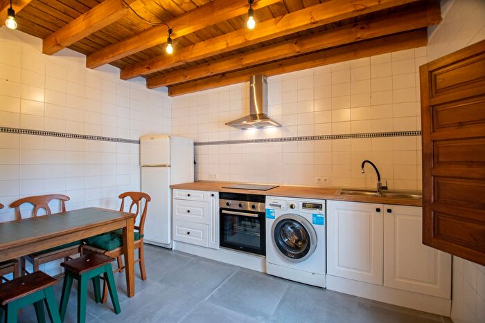 Casas en venta y pisos alquiler - 2