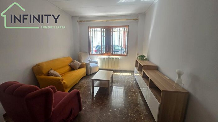 Casas en venta y pisos alquiler - 1