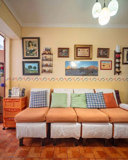 Casas en venta y pisos alquiler - 2