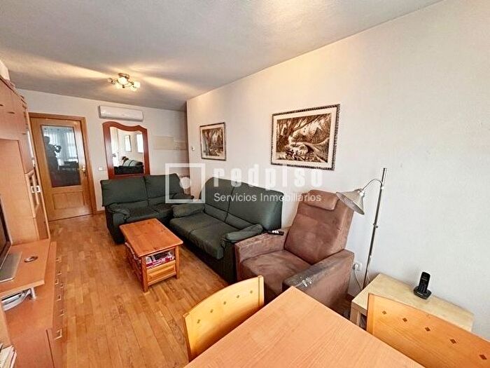 Casas en venta y pisos alquiler - 2