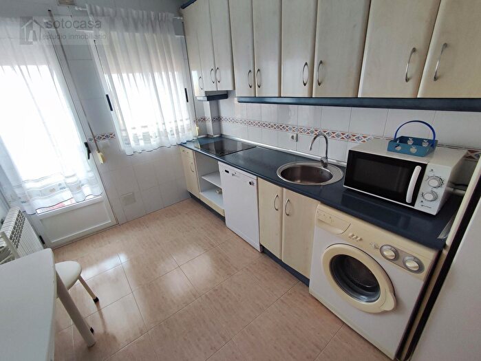 Casas en venta y pisos alquiler - 3