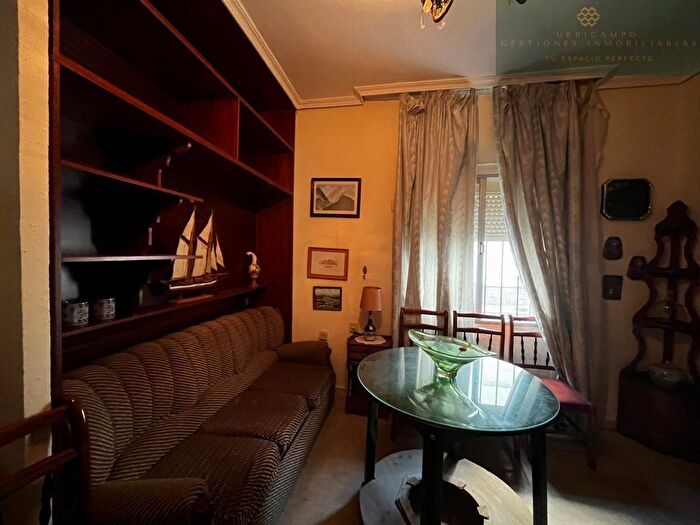 Casas en venta y pisos alquiler - 1