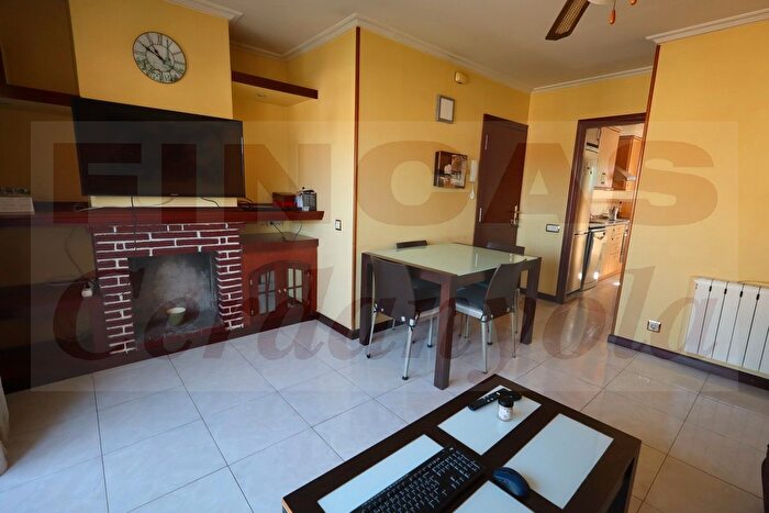 Casas en venta y pisos alquiler - 2