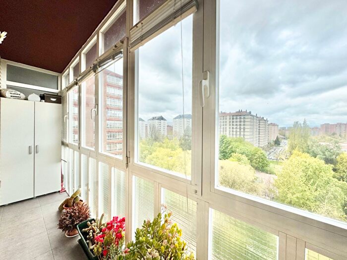 Piso en venta en Sansomendi, Vitoria Gasteiz de 3 habitaciones