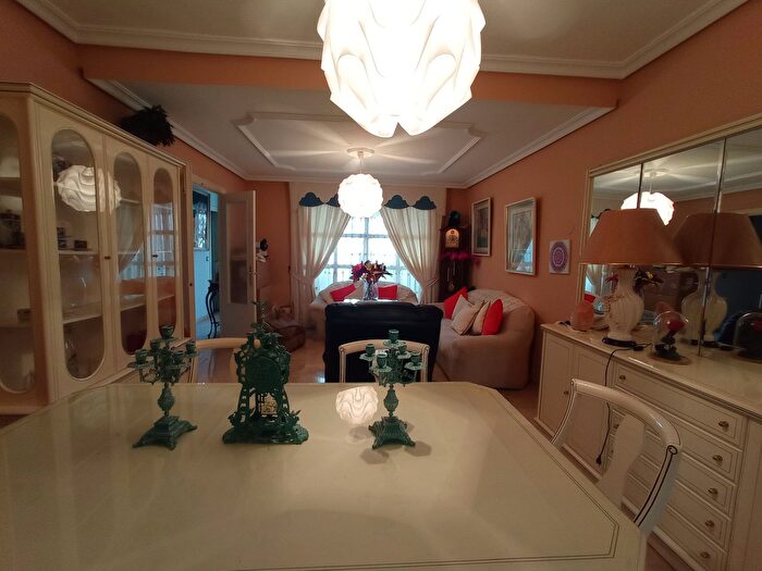 Casas en venta y pisos alquiler - 2
