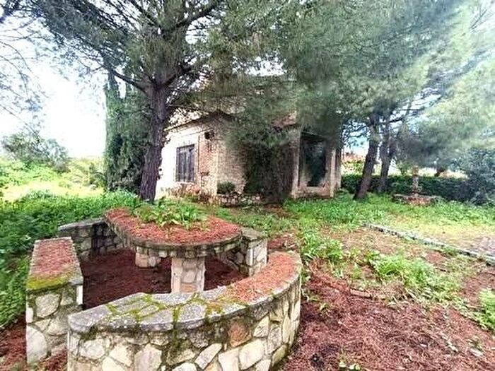 Casa en venta en Periurbano Oeste Sierra, El Higuerón de 3 habitaciones