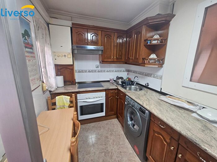 Casas en venta y pisos alquiler - 3