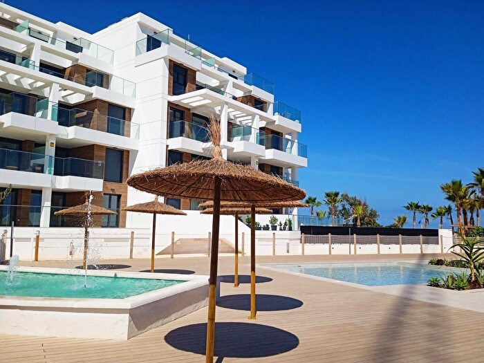 Piso en venta en Las Marinas Les Marines, LAlmadrava LEstanyó de 3 habitaciones