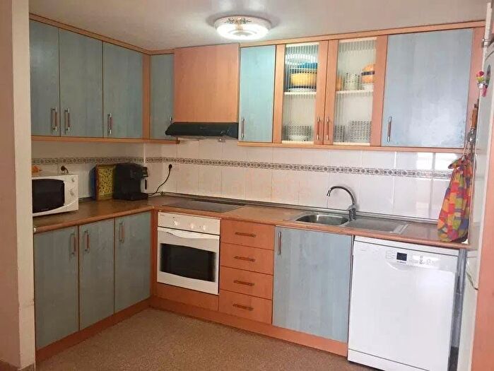 Casas en venta y pisos alquiler - 2
