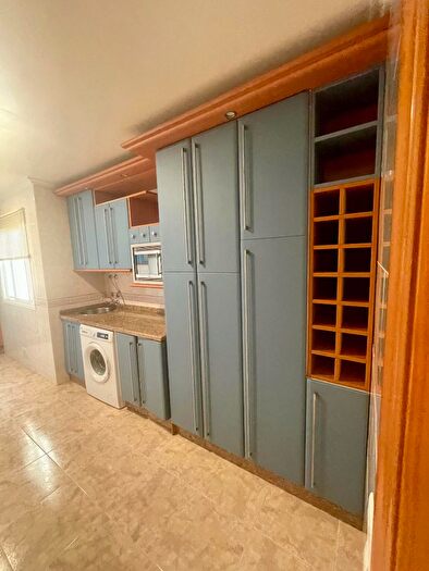 Casas en venta y pisos alquiler - 2
