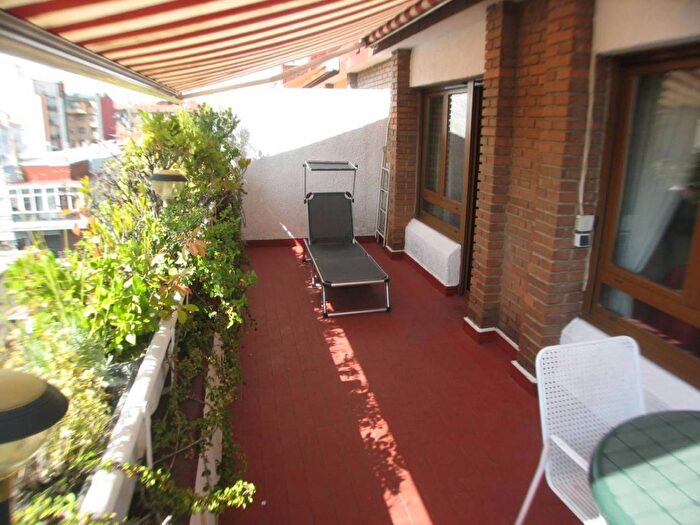 Casas en venta y pisos alquiler - 1