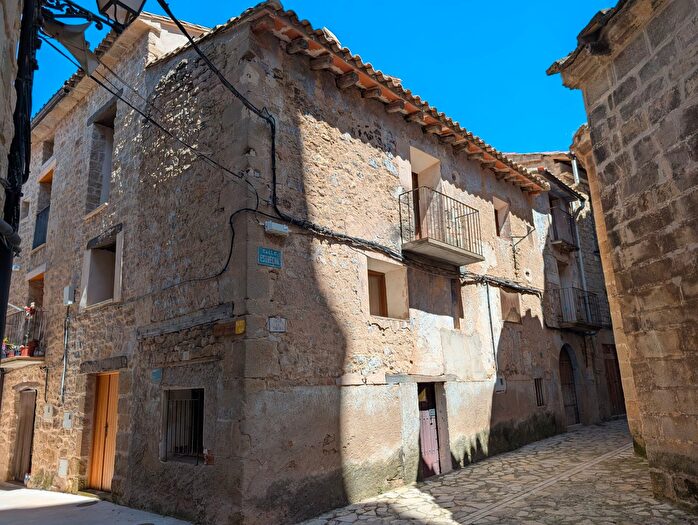 Casas en venta y pisos alquiler - 1
