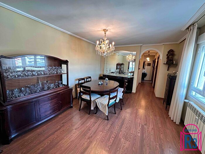 Casas en venta y pisos alquiler - 2