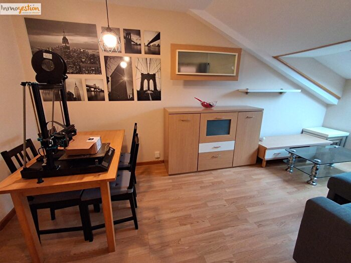 Casas en venta y pisos alquiler - 3