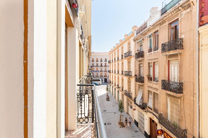 Casas en venta y pisos alquiler - 2