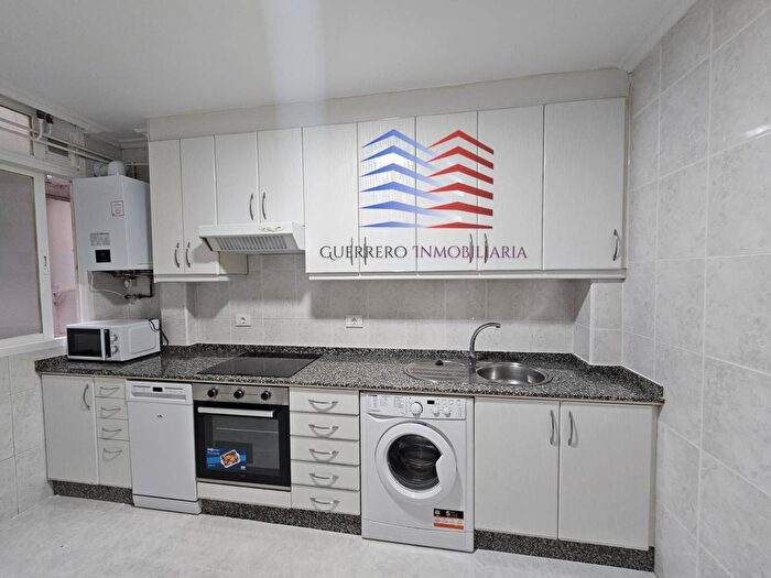 Casas en venta y pisos alquiler - 3