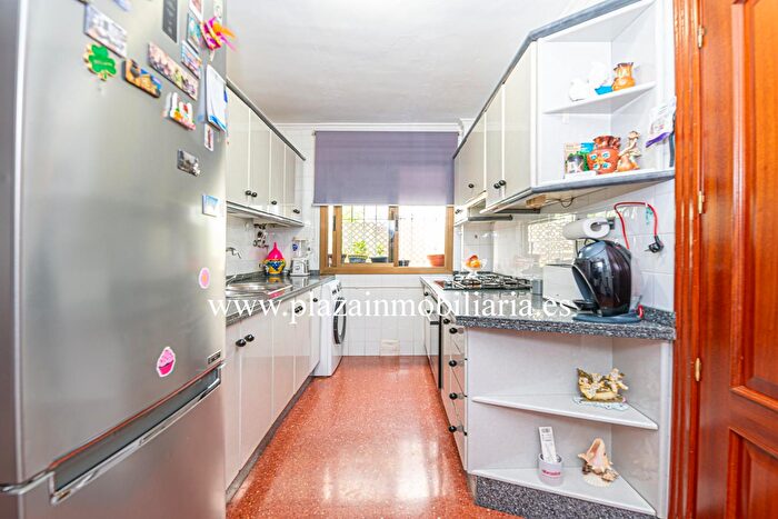Casas en venta y pisos alquiler - 2