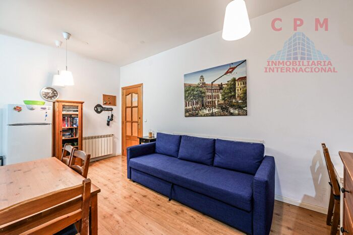 Casas en venta y pisos alquiler - 2
