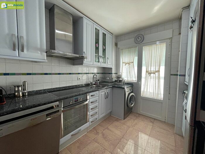 Casas en venta y pisos alquiler - 3