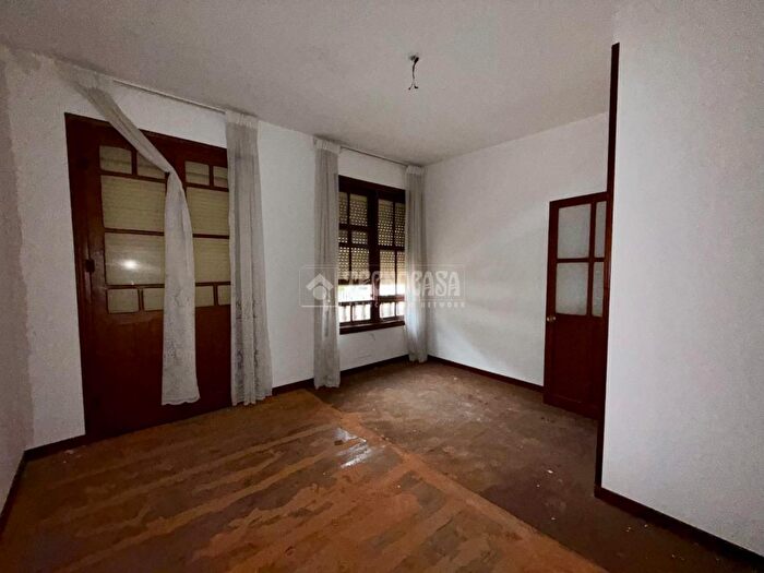 Casas en venta y pisos alquiler - 2