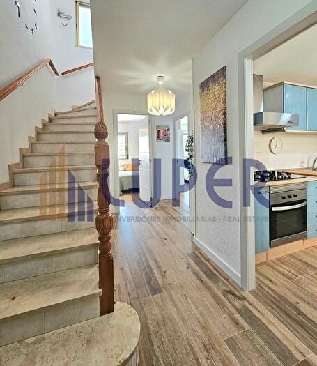 Casas en venta y pisos alquiler - 1