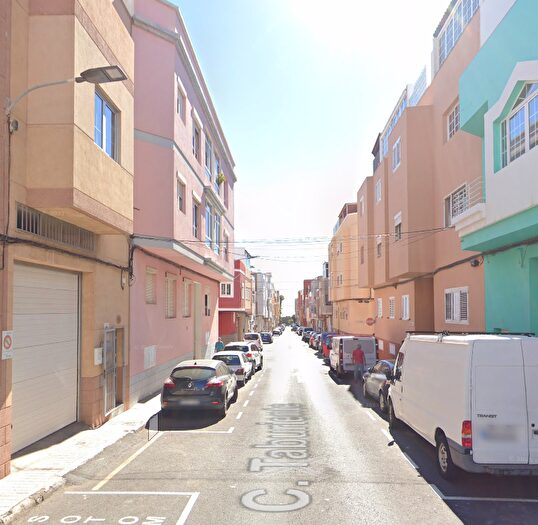 Piso en venta en Vecindario El Doctoral Cruce de Sardina, Santa Lucía de Tirajana de 4 habitaciones