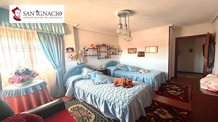 Casas en venta y pisos alquiler - 3